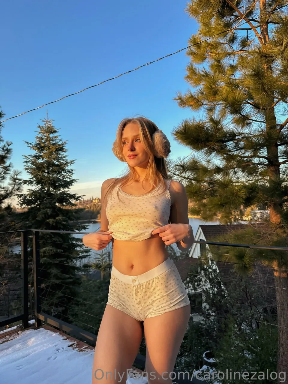 caroline zalog preview