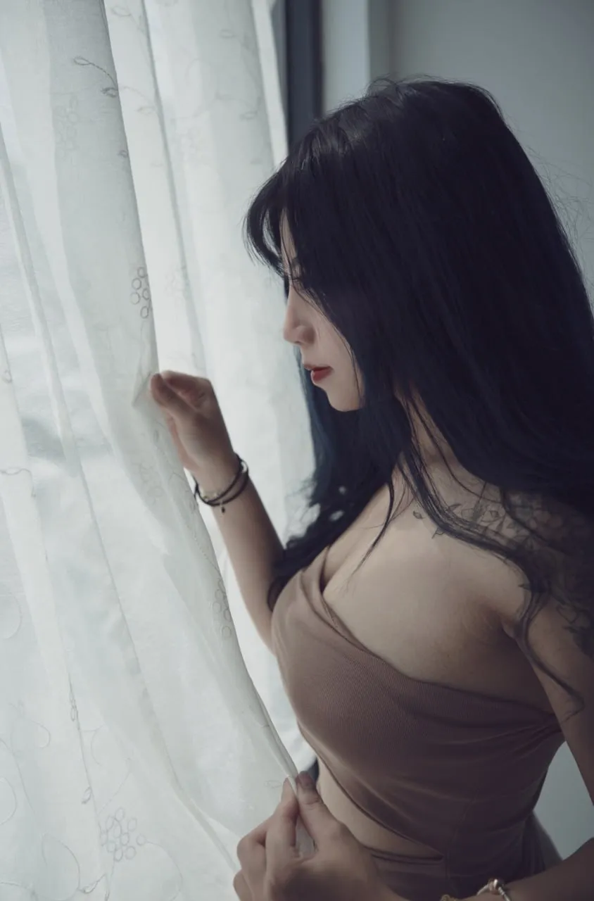 emma loveu preview