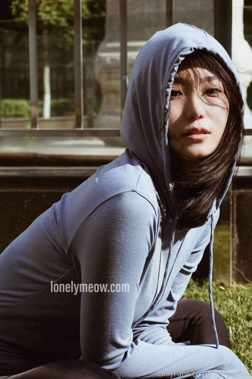 lonelymeow preview