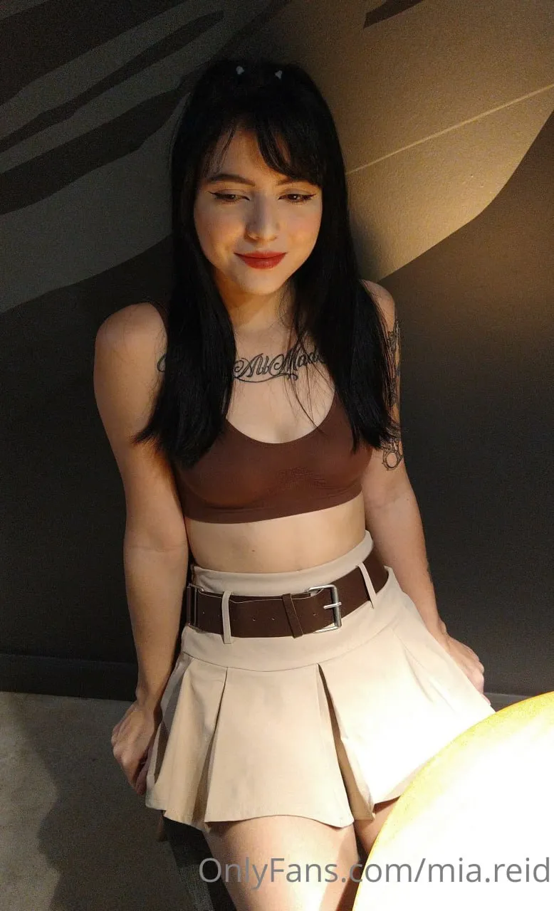 mia reid preview