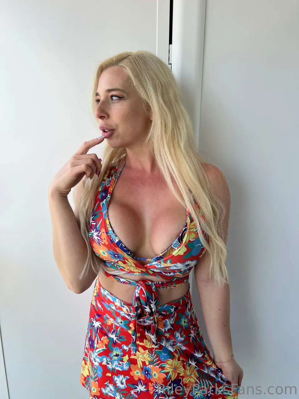 riley parks preview