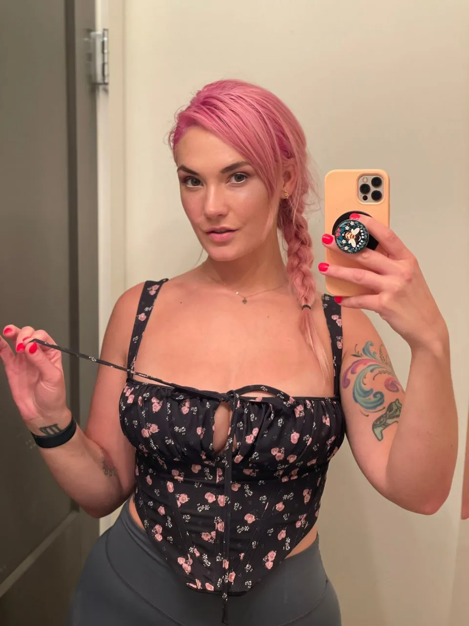 siri dahl preview