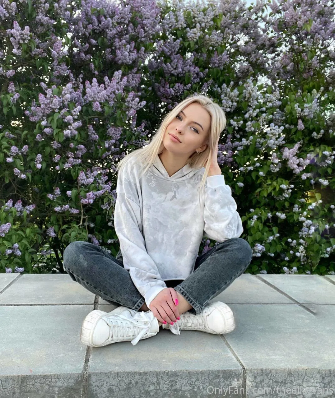 theeliseevans preview